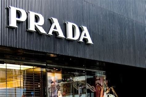 spaccio prada on line|prada store montevarchi.